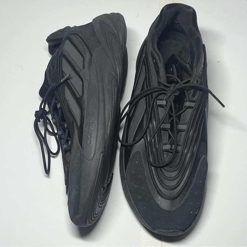 Adidas Ozelia Triple Black Carbon Sneakers Men’s Size 13 H04250 2021 Chunky